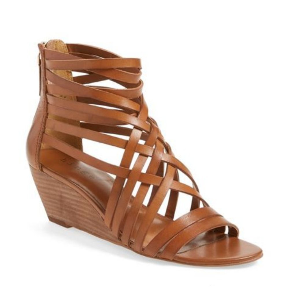 Hinge | Leather Wedge Neta Sandals